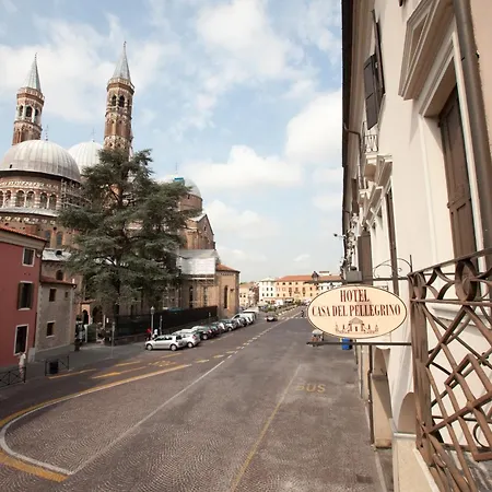 Hotel Casa Del Pellegrino 3*