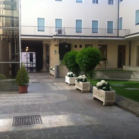 Hotel Casa Del Pellegrino 3*
