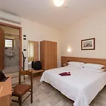 Casa Del Pellegrino Отель Падуя